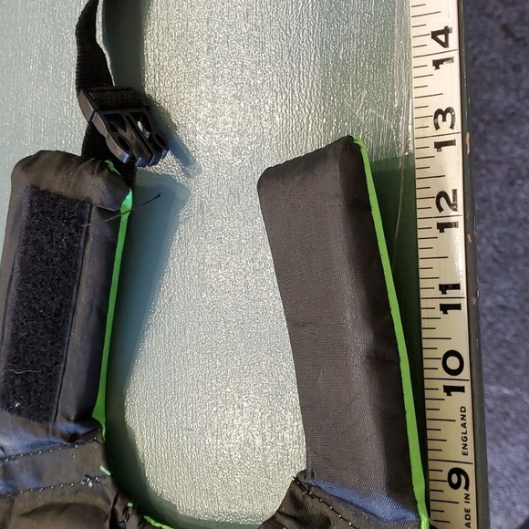 Small dog life jacket. Green. Good used condition. Adjustable. - Picture 7 of 7